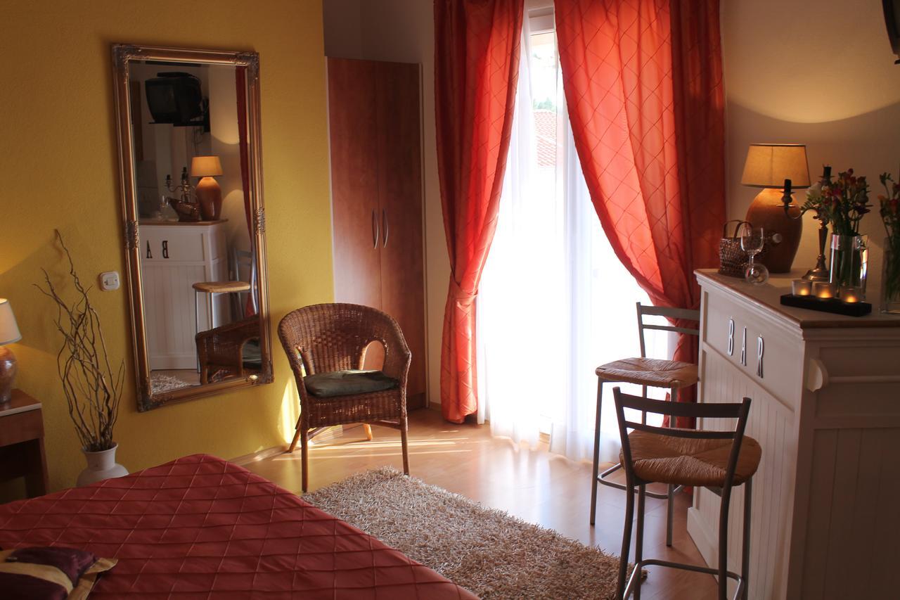 Villa Bougenvilia Tomas ทูแชพี ภายนอก รูปภาพ